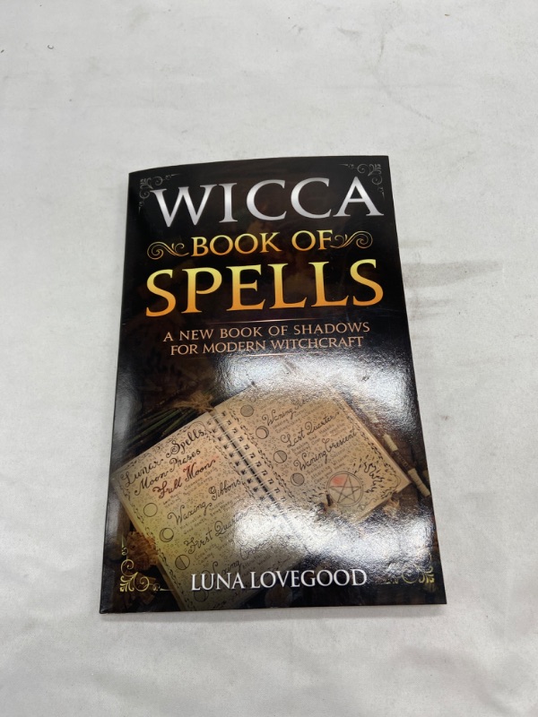 Photo 2 of Wicca Book of Spells: A New Book Of Shadows For Modern Witchcraft