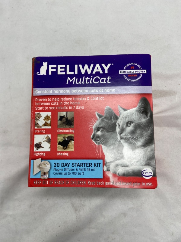 Photo 2 of FELIWAY MultiCat Calming Pheromone Diffuser, 30 Day Starter Kit (48 mL) 1.62 Fl Oz (Pack of 1)