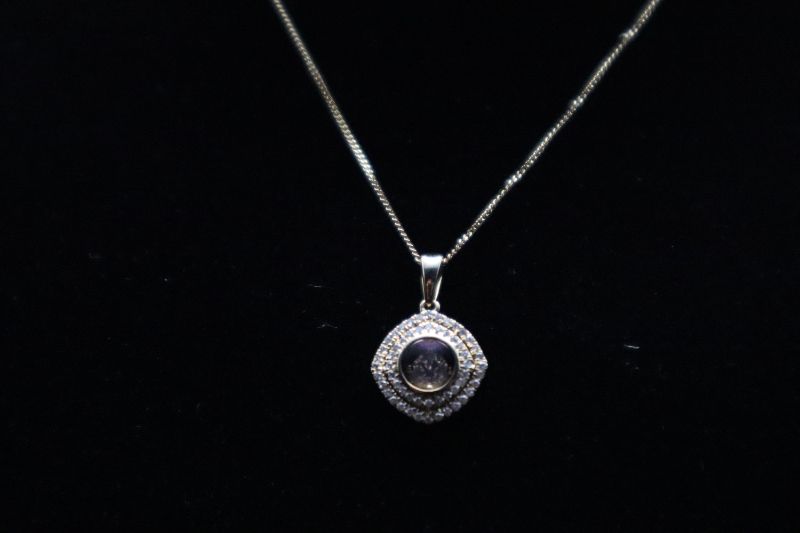 Photo 2 of 14K Yellow Gold Pendant Necklace With 1/4 Carat Diamond