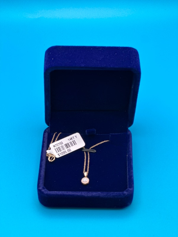 Photo 4 of 14K Yellow Gold Pendant Necklace With 1/10 Carat Diamond 