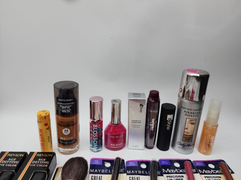 Photo 2 of Miscellaneous Variety Brand Name Cosmetics Including (( Cabot, Maybelline, Revlon, Maybelline, Mally, Revlon, Blossom, Sally Hansen, Bubble Yum, Naturistics, ItStyle )) Including Discontinued Makeup Products