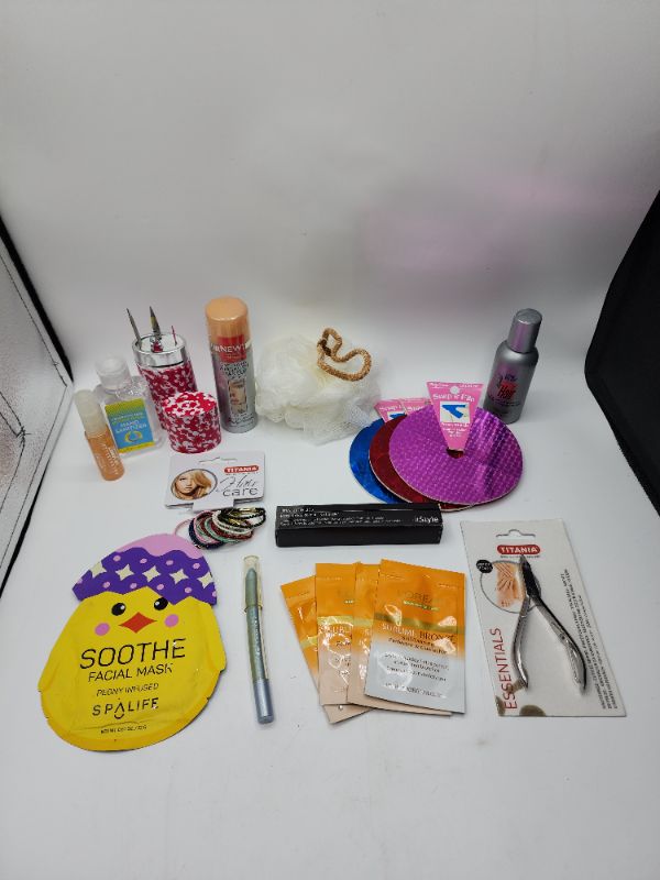 Photo 1 of Miscellaneous Titania & Cosmetics