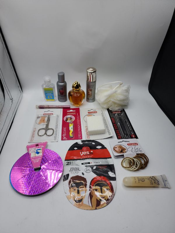 Photo 1 of Miscellaneous Variety Selfcare Set 