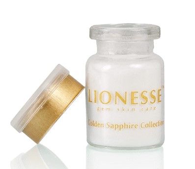 Photo 2 of Golden Sapphire Liquefier Yellow Sapphire Gemstone 12 Powders Transform Into Hydrating Liquid Nourishing Skin with Vitamin C Green Algae and Seaweed Leaving Skin Radiant New 