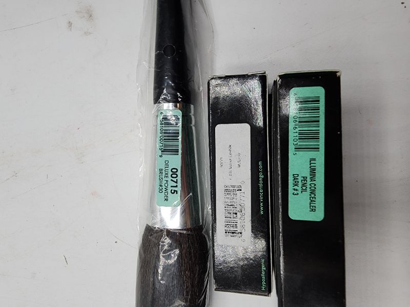 Photo 1 of 4 Pack Vincent Longo Set 1 Pencil Sharpener 1 Brush 1 Lipstick and 1 Lip Pencil 