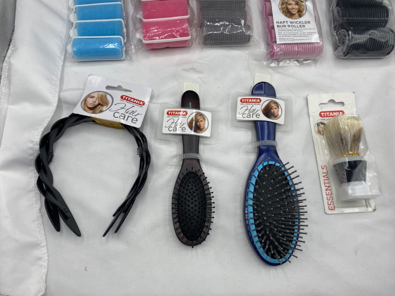 Photo 3 of Titania Miscellaneous Hair Tools & Accessories Lot