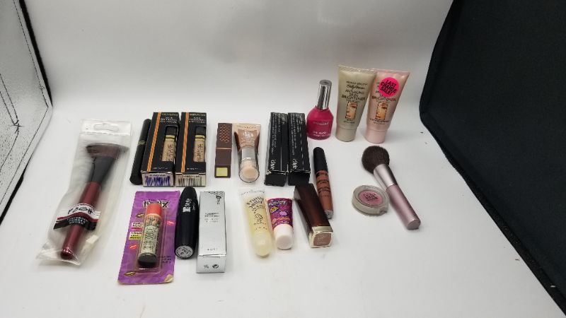 Photo 1 of Miscellaneous Variety Brand Name Cosmetics