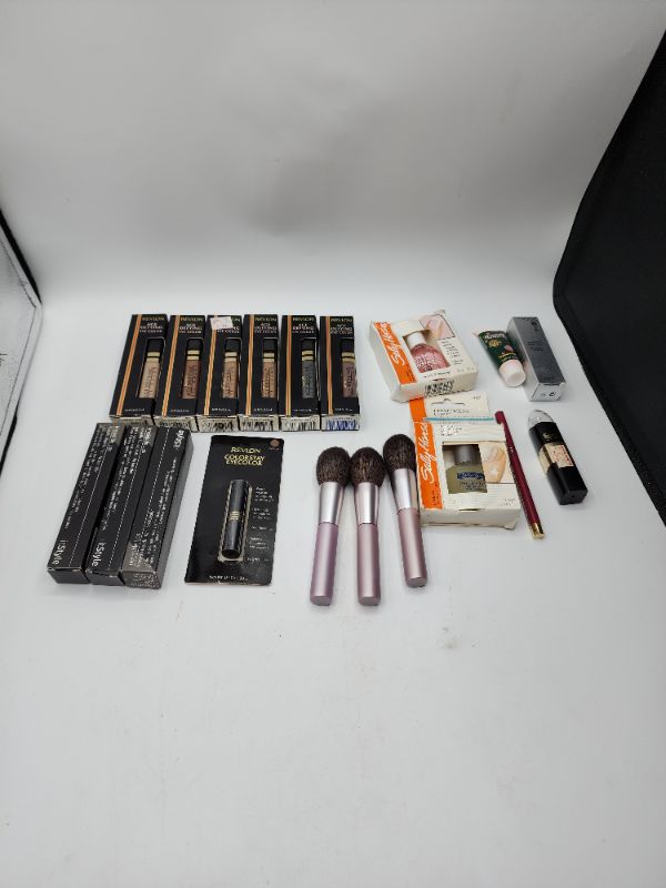 Photo 1 of Miscellaneous Variety Brand Name Cosmetics