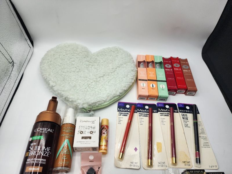 Photo 3 of Miscellaneous Brand Name Cosmetics New 