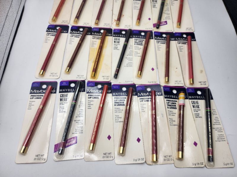 Photo 2 of 21 Pack of Maybelline Lip Liner New