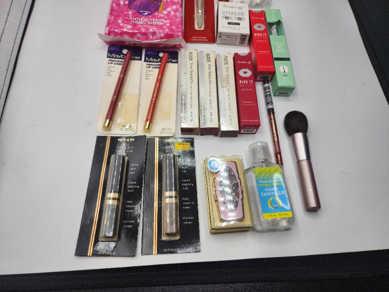 Photo 2 of Miscellaneous Brand Name Cosmetics New 