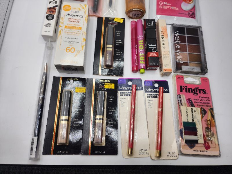 Photo 3 of Miscellaneous Brand Name Cosmetics New 