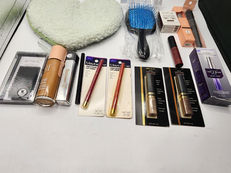 Photo 2 of Miscellaneous Brand Name Cosmetics New 