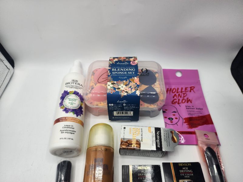 Photo 2 of Miscellaneous Brand Name Cosmetics New 