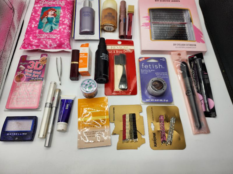 Photo 3 of Miscellaneous Brand Name Cosmetics New 