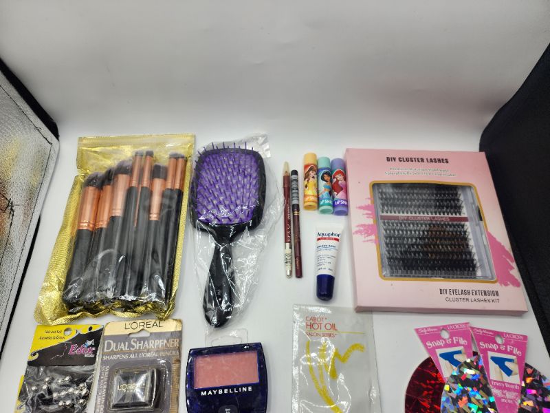 Photo 2 of Miscellaneous Brand Name Cosmetics New 