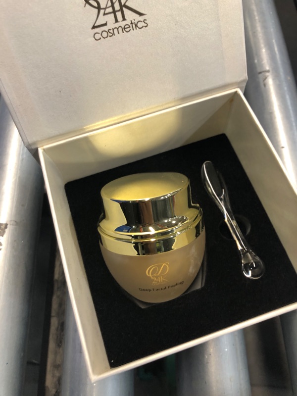 Photo 2 of 24K Deep Facial Peel Removes Dead Skin Cells While Exfoliating & Plumping Skin Preventing Wrinkles & Discoloration Improves Texture Appearance Brightness Leaving The Skin More Youthful New