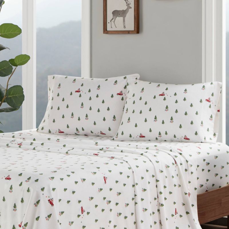 Photo 1 of Woolrich Cotton Flannel Sheet Set, Green, Queen Set