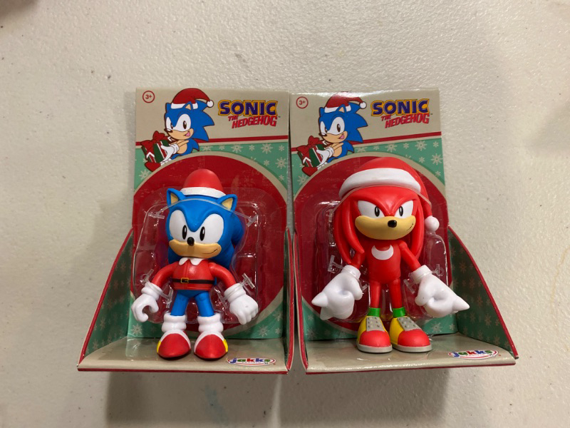 Photo 1 of Sonic the Hedgehog & Knuckles Mini Holiday Figures