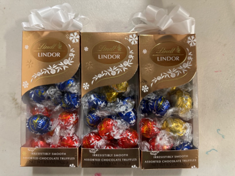 Photo 1 of 3 PACK Lindt LINDOR Assorted Chocolate Candy Truffles Traditions Gift Box, 6.8 oz
