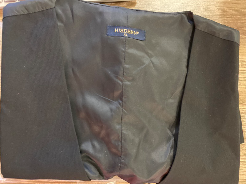 Photo 1 of HISDERN Men's Suit Vest Business Formal Dress Waistcoat Vest with 3 Pockets for Suit or Tuxedo
SIZE XL