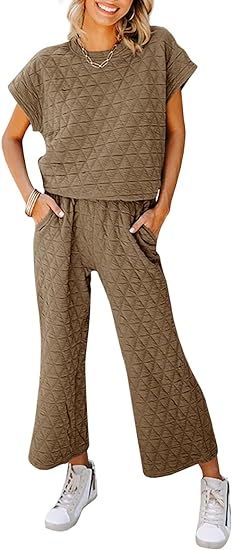 Photo 1 of Fazortev Women's 2 Piece Outfits Quilted Lightweight Short Sleeve Tops and Cropped Pants Lounge Set
