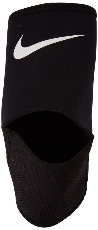 Photo 2 of Nike Pro Ankle Sleeve 2.0 - large 