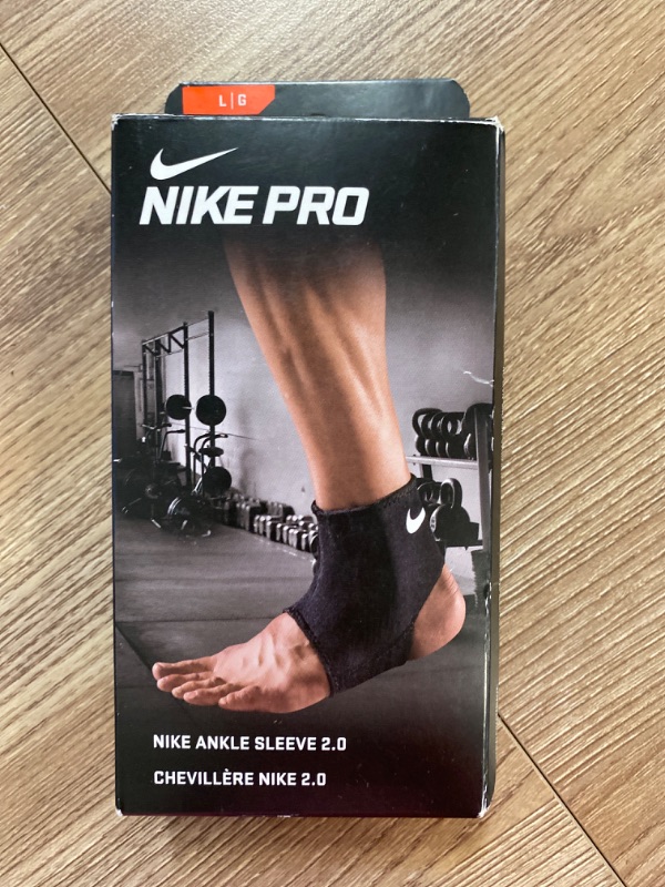 Photo 4 of Nike Pro Ankle Sleeve 2.0 - large 
