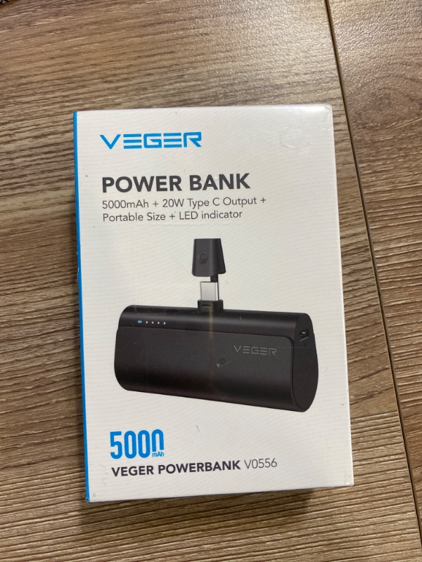 Photo 2 of VEGER Portable Charger, USB C Power Bank, 5000mAh Mini Battery Pack Fast Charging 20W Small Charging Bank for Samsung Galaxy S21, S20, S10, S9, Note 20, Pixel, Moto, LG, Oculus Quest, Android Phones
