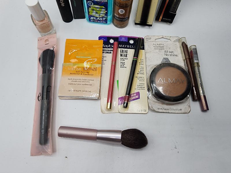 Photo 3 of Miscellaneous Variety Brand Name Cosmetics Including (( Almay, Loreal, Revlon, Elf, Maybelline, ItStyle, Vincent Longo)) Including Discontinued Makeup Products