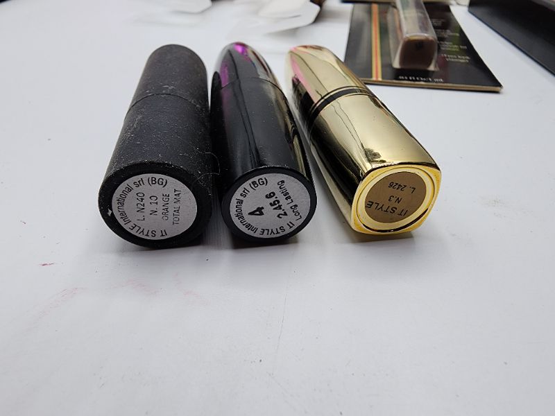 Photo 5 of Miscellaneous Variety Brand Name Cosmetics Including (( abots, Sally Hanson, Revlon, Itstyle Tatiania)) Including Discontinued Makeup Products 