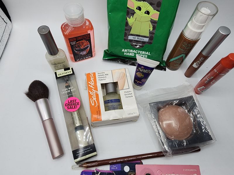 Photo 2 of Miscellaneous Variety Brand Name Cosmetics Including (( Revlon, Maybelline, Sparkle, Mally, Sally Hanson,Jordana, ItStyle, Almay,Bubble Yum, Ultima II )) Including Discontinued Makeup Products 
