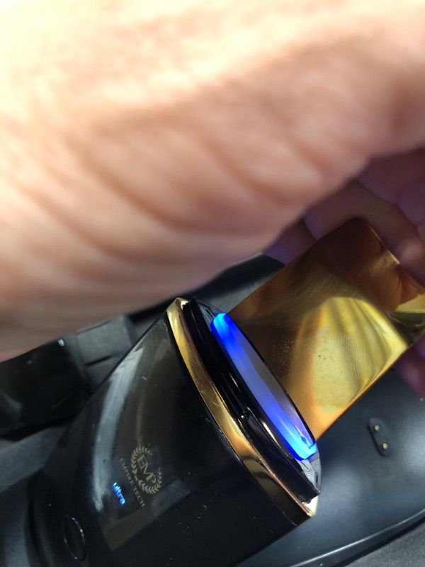 Photo 3 of 24k Gold Infused Ultrasonic Scrubber Deep Cleaning Tech 24000hz Ultrasonic Waves Loosen Clogged Pores Exfoliate Skin Remove Dead Skin Cells Absorb Nutrients Bio Blue Light Kills Bacteria New