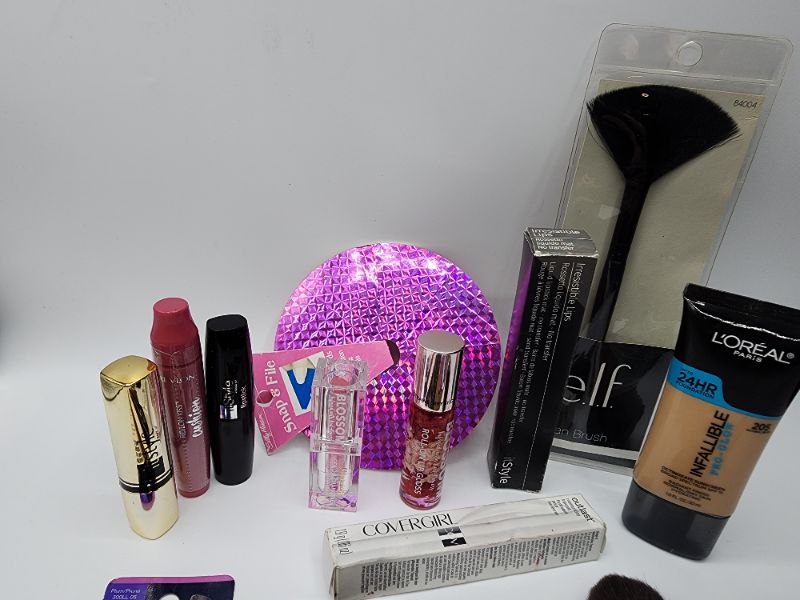Photo 3 of Miscellaneous Variety Brand Name Cosmetics Including (( Revlon, Elf, Blossom, Sally Hansen, Loreal, Itstyle, Mally, Covergirl)) Including Discontinued Makeup Products 