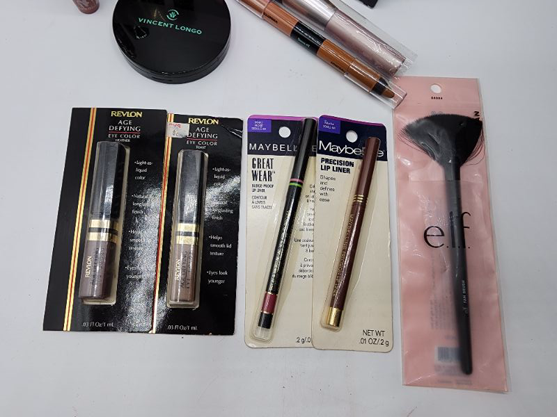 Photo 2 of Miscellaneous Variety Brand Name Cosmetics Including (( Revlon, Elf, Sally Hansen, Loreal, Itstyle, Vincent Longo)) Including Discontinued Makeup Products 