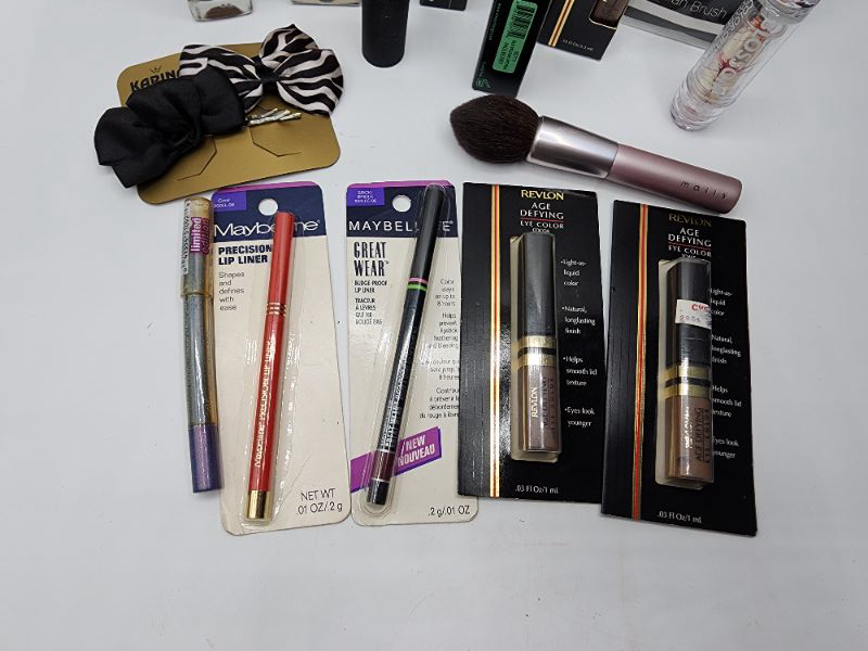 Photo 2 of Miscellaneous Variety Brand Name Cosmetics Including (( Revlon, Elf, Blossom, Itstyle, Vincent Longo, Mally, Maybelline)) Including Discontinued Makeup Products 