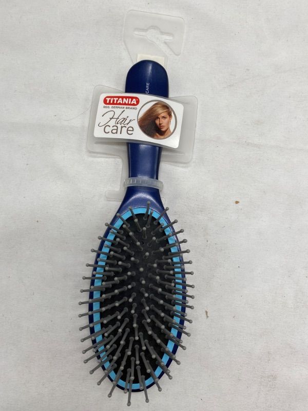 Photo 2 of Titania Massage Hair Brush, 22.5 cm