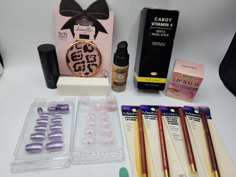 Photo 2 of Miscellaneous Variety Brand Name Cosmetics Including (( Revlon, Ph-D, Vincent Longo, Mally, Maybelline, Cabot, Danelle Creations)) Including Discontinued Makeup Products