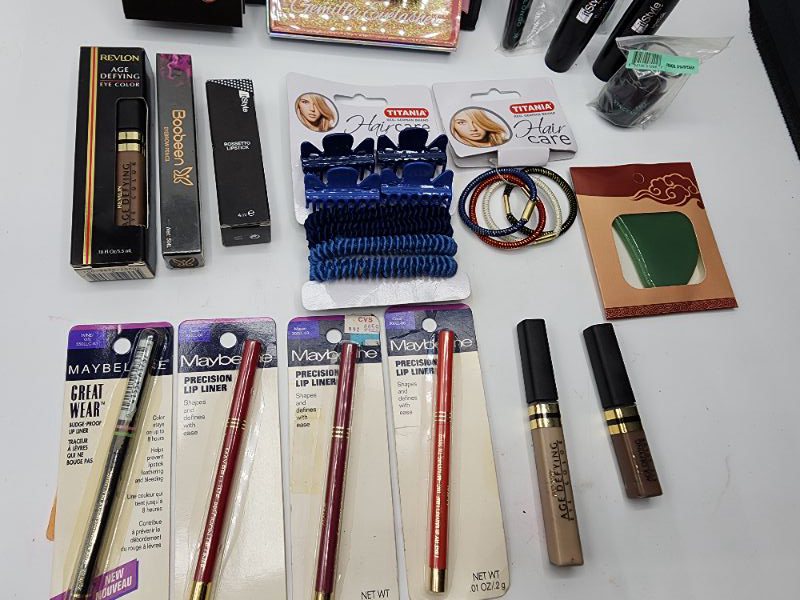 Photo 3 of Miscellaneous Variety Brand Name Cosmetics Including (( Sally Hansen, Vincent Longo, Boobeen, Revlon, Maybelline, Titania, ItStyle)) Including Discontinued Makeup Products