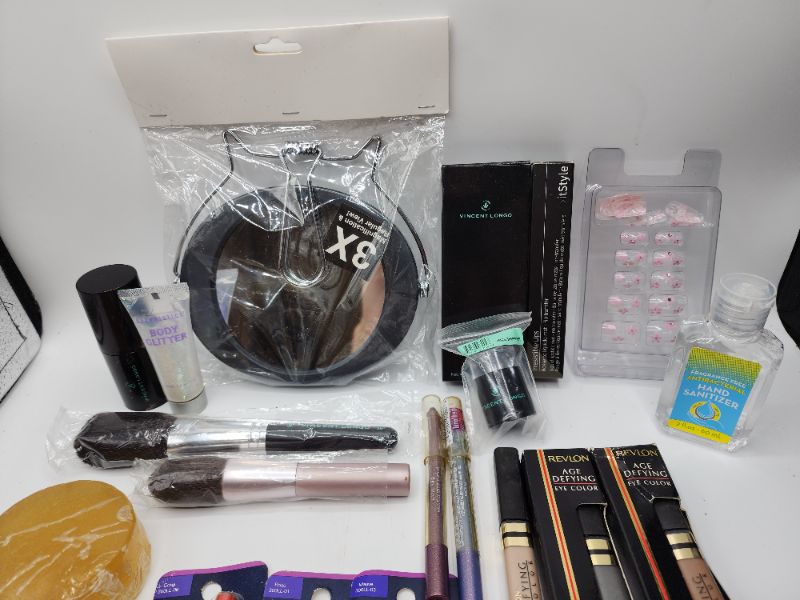 Photo 2 of Miscellaneous Variety Brand Name Cosmetics Including (( Body Glitter, Maybelline, Vincent Longo, ItStyle, Revlon)) Including Discontinued Makeup Products