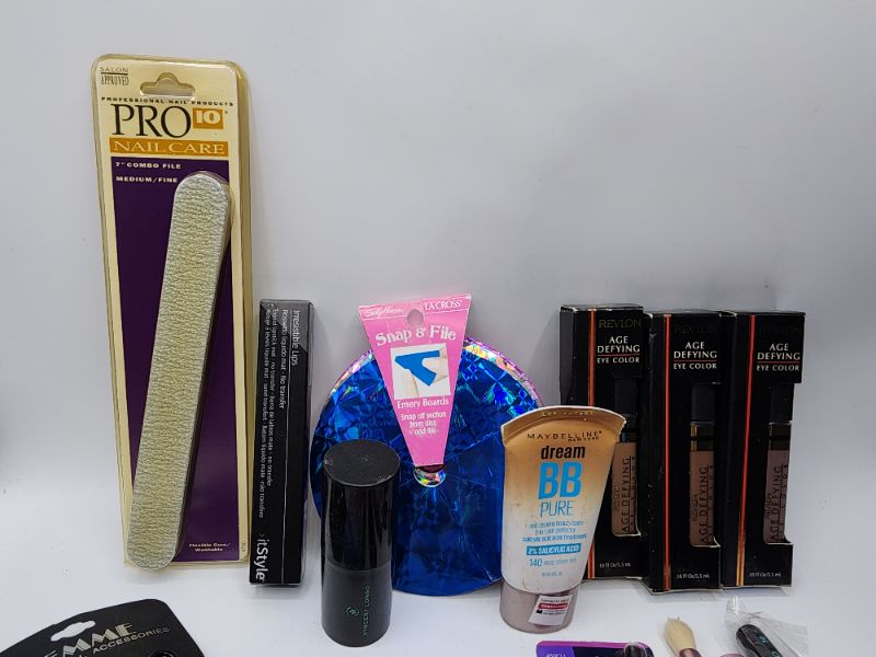 Photo 2 of Miscellaneous Variety Brand Name Cosmetics Including (( Sally Hansen, It Style, Revlon, Models Own , Maybelline, Vincent Longo, Revlon, Mally, Pro10)) Including Discontinued Makeup Products