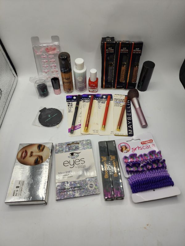 Photo 1 of Miscellaneous Variety Brand Name Cosmetics Including (( Maybelline, Revlon, Loreal, Boobeen, Titania, Vincent Longo, Mally)) Including Discontinued Makeup Products