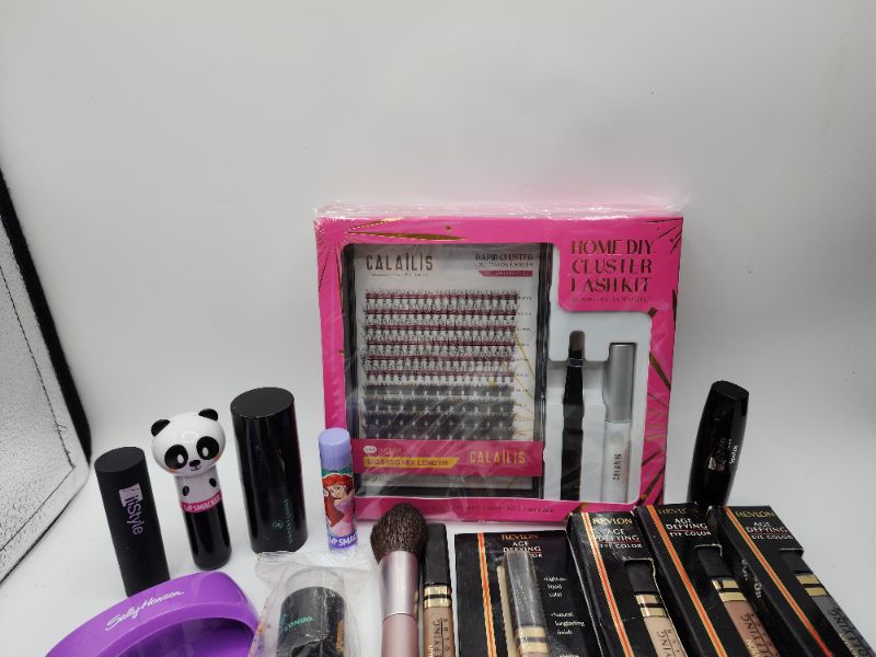 Photo 3 of Miscellaneous Variety Brand Name Cosmetics Including (( Maybelline, Revlon, Calailtis, ItStyle, Vincent Longo, Sally Hansen, Lip Smackers)) Including Discontinued Makeup Products