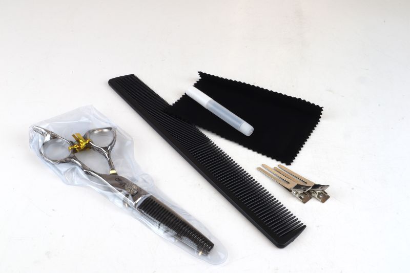 Photo 2 of Japanese Thinning Shears 1 Comb, 1 Oil, 1 Cloth, & 2 Pin Curl Clips with Case New
