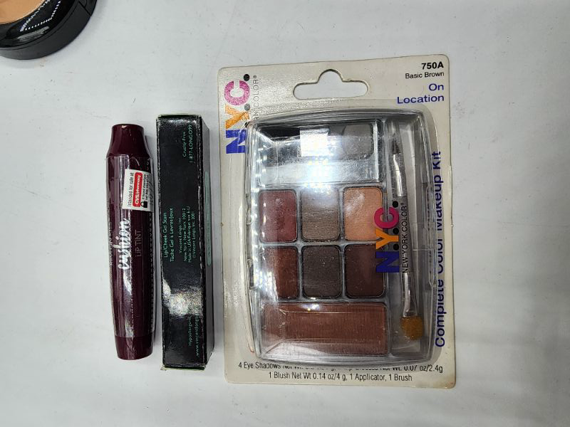 Photo 2 of Miscellaneous Variety Brand Name Cosmetics Including (( NYC,Almay,Elf,Revlon,Vinvcent Longo,Colour Gloss) )Including Discontinued Makeup Products 