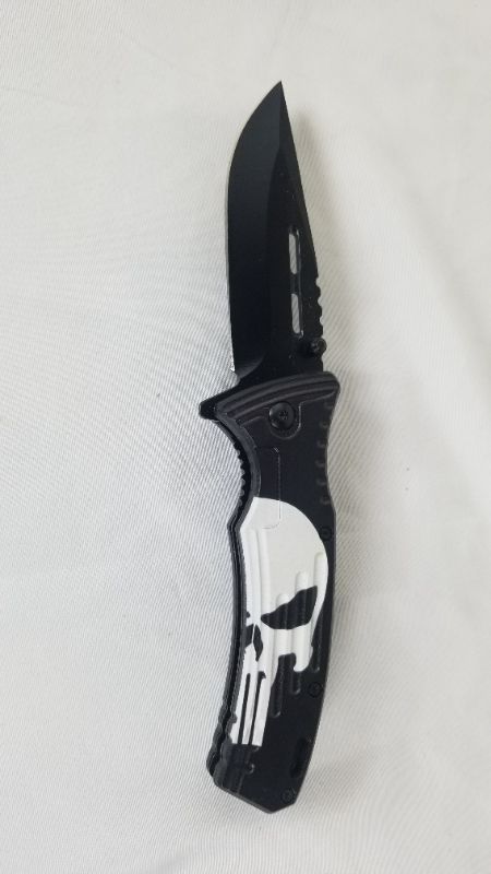 Photo 1 of 4.75Inch Punisher Pocket Knife 