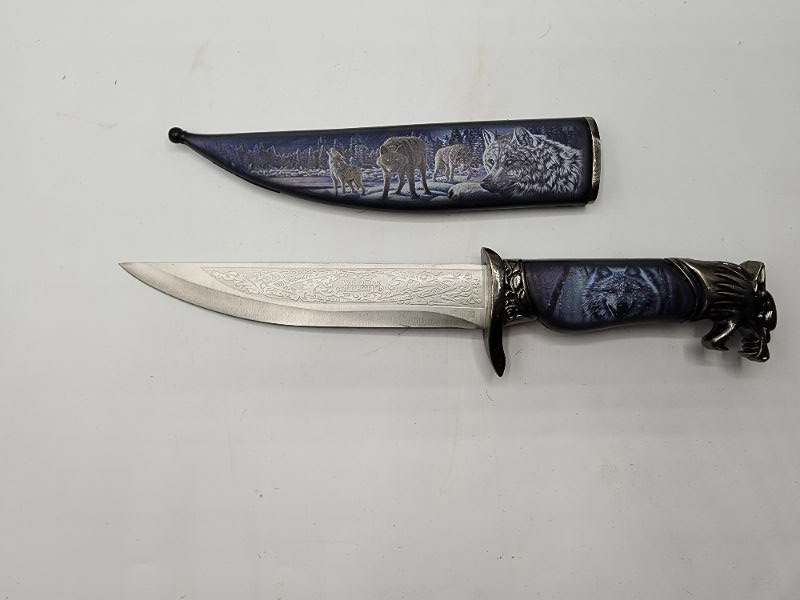 Photo 1 of 13.5" Wildlife Collection Knife - Wolf