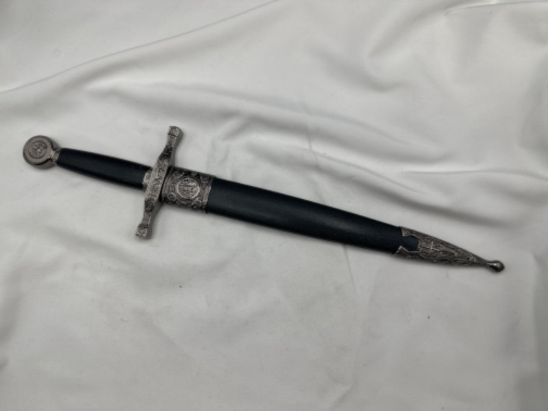 Photo 1 of Medieval Dagger 14 Inch New