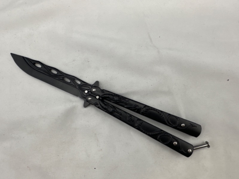 Photo 1 of Dragon Design Samurai Butterfly Knife New