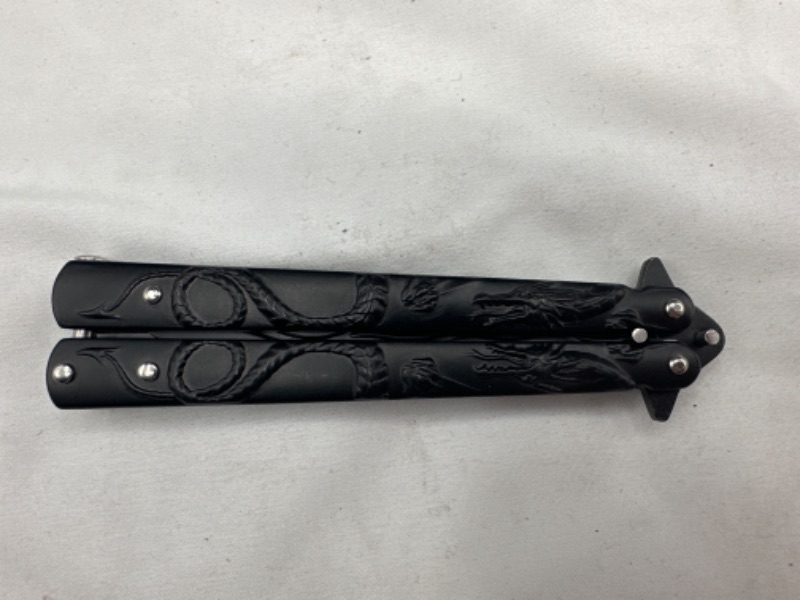 Photo 3 of Dragon Design Samurai Butterfly Knife New